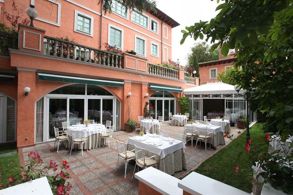 La Quinta De Los Cedros Madrid Buitenkant foto