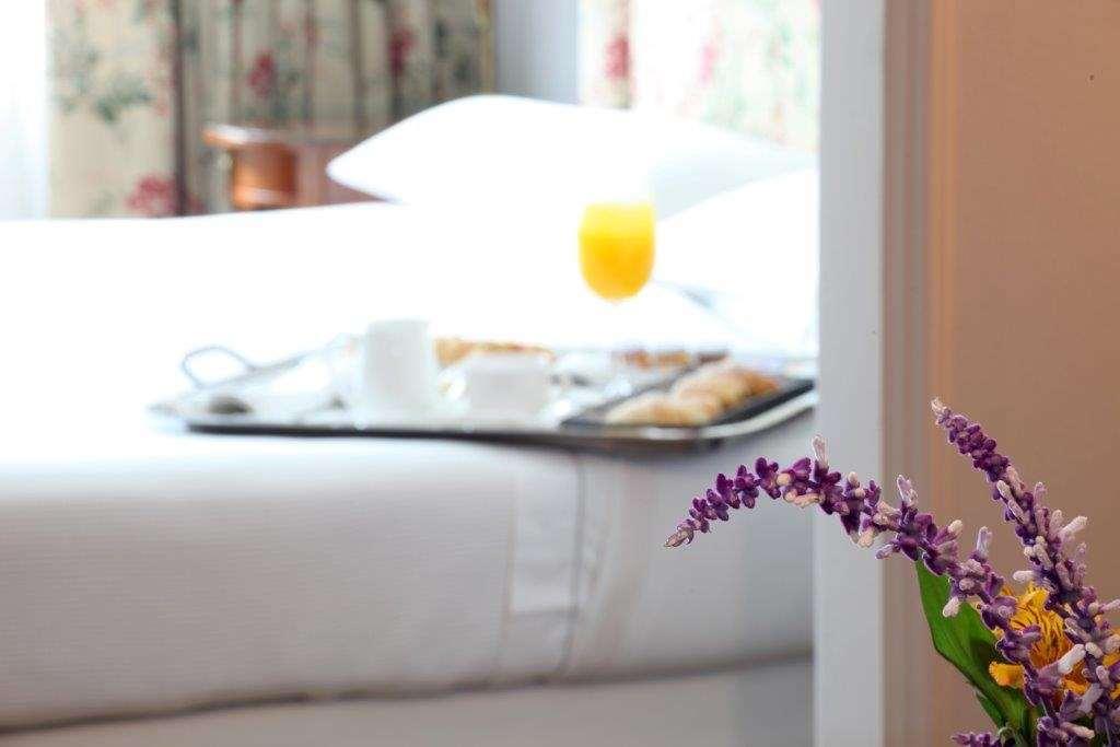 La Quinta De Los Cedros Madrid Kamer foto