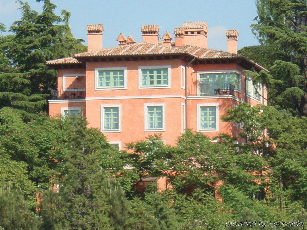 La Quinta De Los Cedros Madrid Buitenkant foto